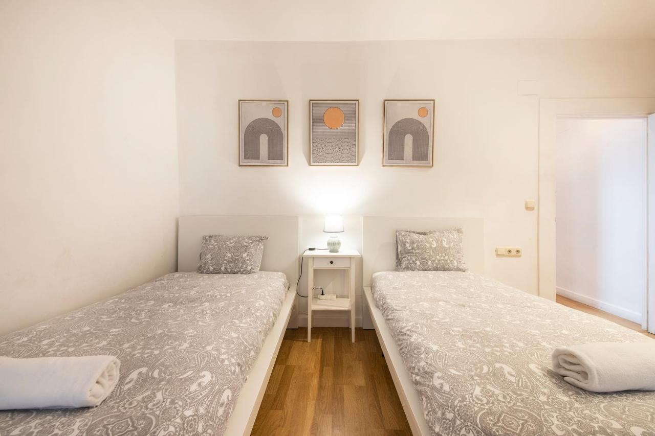 סן סבסטיאן Spacious Central Old Town Apartment מראה חיצוני תמונה
